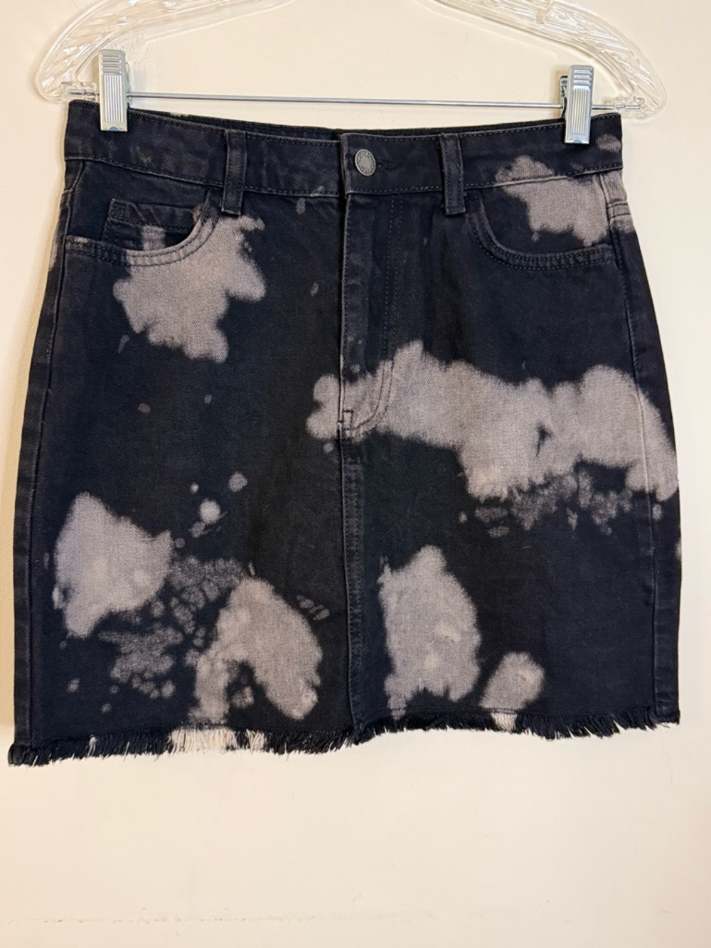 Nasty Gal denim jeans tie dyed mini skirt black & gray SZ 6